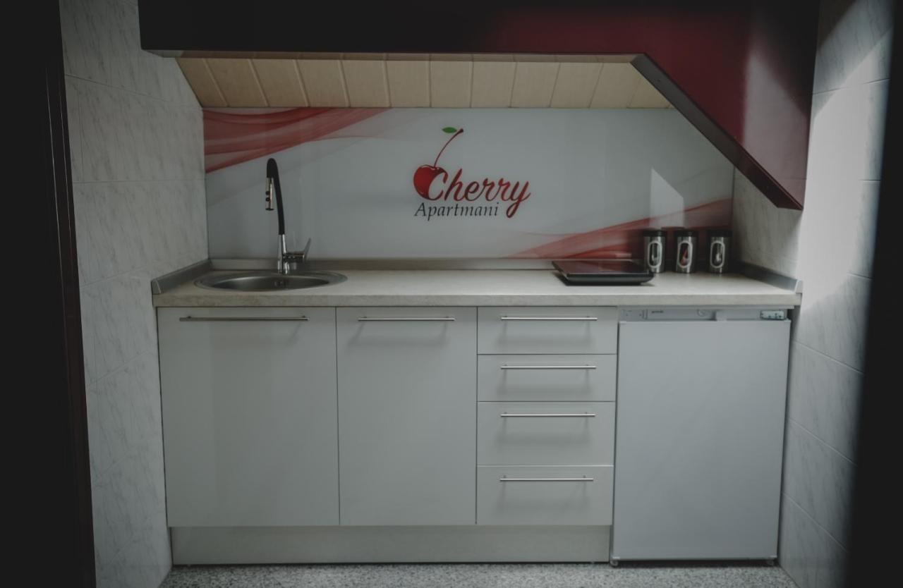 Cherry Apartmani Gornji Milanovac Exterior photo